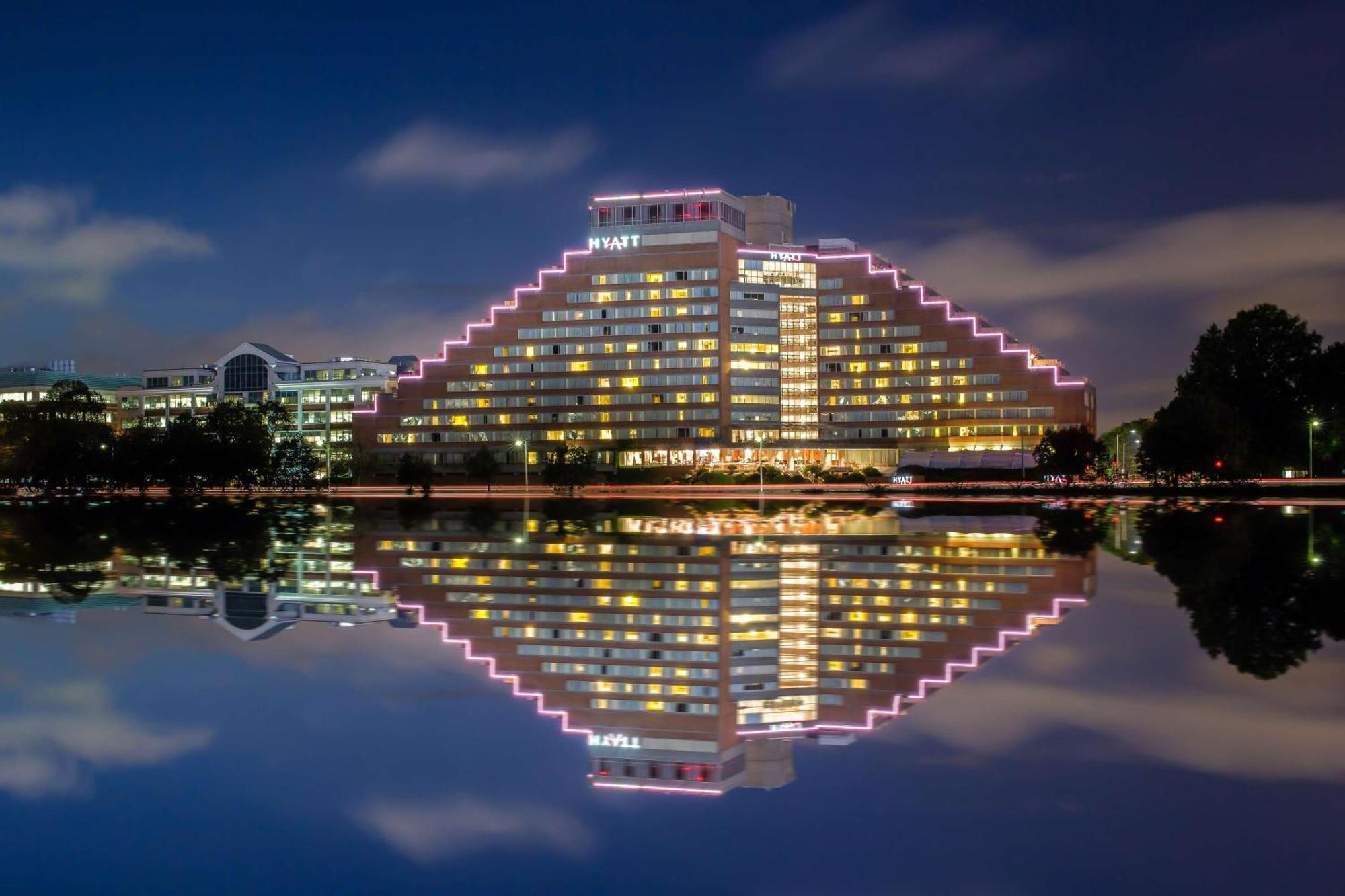 Hyatt Regency Boston/Cambridge Hotel Exterior photo